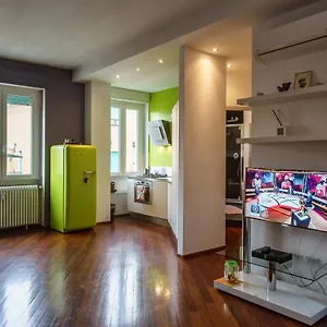 Primopiano - Orombelli Apartament Mediolan